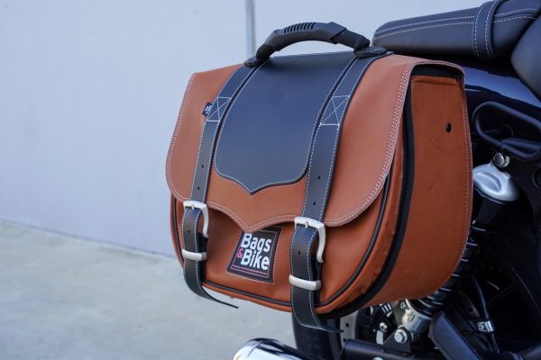 Royal Enfield Super Meteor 650 Borse Laterali Classic CuoioNero 05
